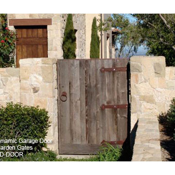 Rustic Gates Designed & Crafted After Tuscany Countryside Villas