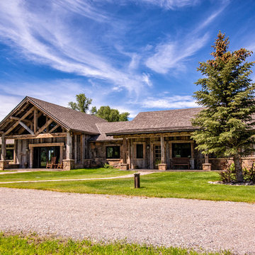 Rustic vacation home close to the teton national park