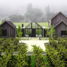 Modern Exterior by Holder Parlette Architecture + Landscapes