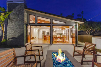 Inspiration for a 1960s exterior home remodel in San Diego