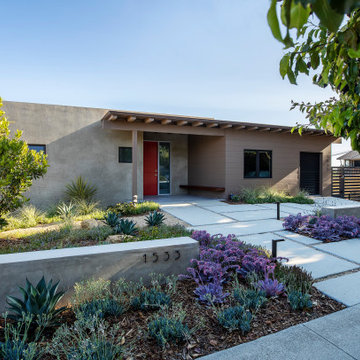Santa Barbara Mesa House, Contemporary Front Yard for New Residence