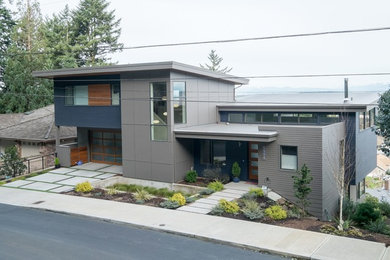 Inspiration for a modern house exterior in Portland.