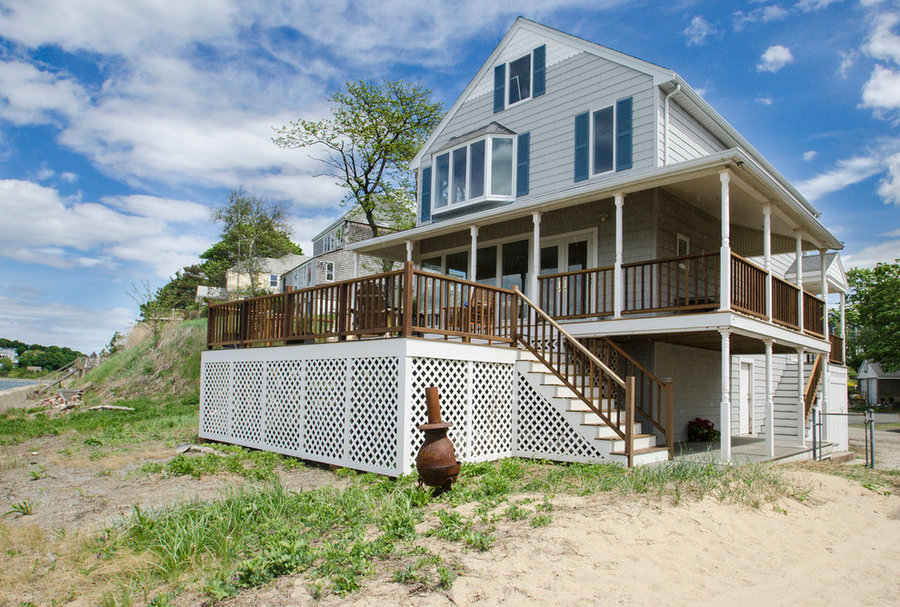 Sea Side Vacant with views of the Boston Skyline!
