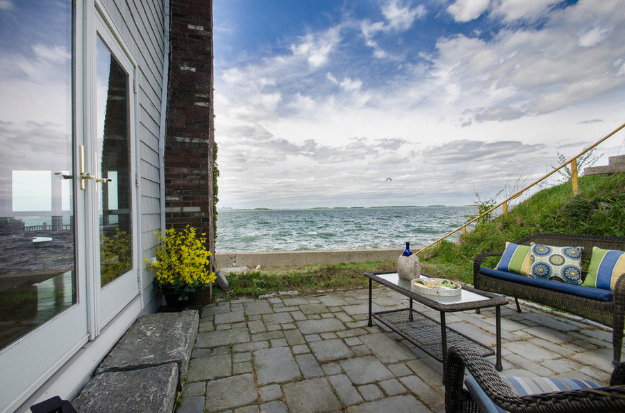 Sea Side Vacant with views of the Boston Skyline!