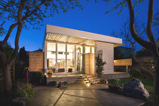 Contemporary Exterior by Paul Welschmeyer ARCHITECTS & energy consultants