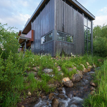 Sharp Residence