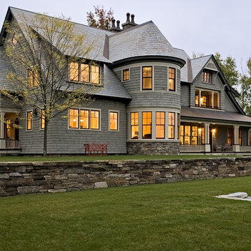 Shingle style home in Hanover NH