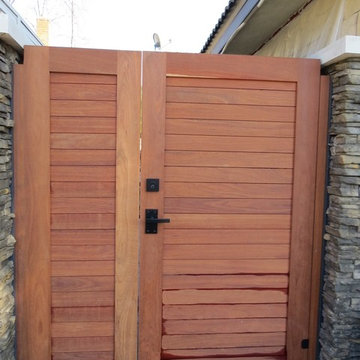 Side Yard Wooden Gate with Nero Contemporary Gate Latch and Deadbolt