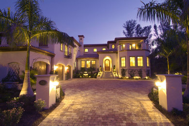 Island style exterior home photo in Tampa