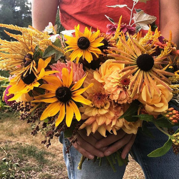 Slow Flowers September 2019 Inspiration: Sunflower & Rudbeckia Floral Designs