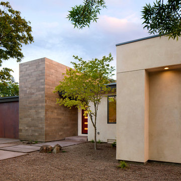 Sophisticated Modern Home | Front Landscape