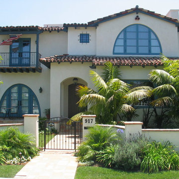 Spanish Colonial & Mediterranean Style Homes