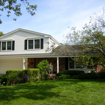 Split Level Glenview, IL White Exterior, James Hardie Siding & Trim