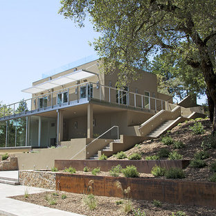 Zweistöckiges Modernes Hanghaus in San Francisco