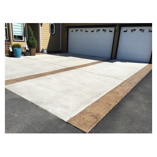 Stamped Concrete Ribbons - Blue Stone - Exterior - Seattle - by Knox