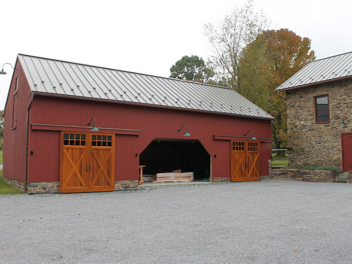 Farmhouse Garage