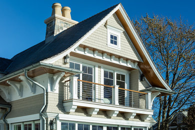 Exterior home idea in Bridgeport