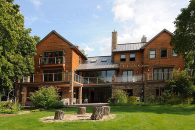 Example of a mountain style exterior home design in Toronto