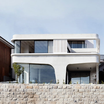 Tama’s Tee House - A Coastal Concrete Unipod