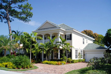 Exterior home photo in Miami
