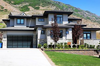 Transitional exterior home idea in Salt Lake City