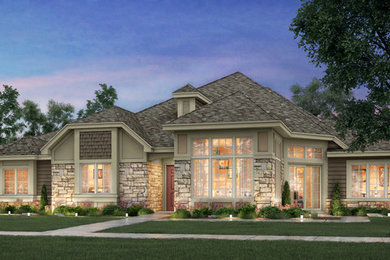Transitional one-story exterior home idea in Milwaukee