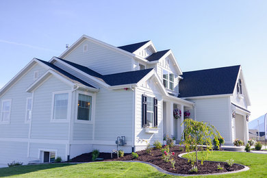 Example of an arts and crafts exterior home design in Salt Lake City