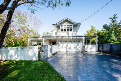Inspiration for a coastal exterior home remodel in Brisbane