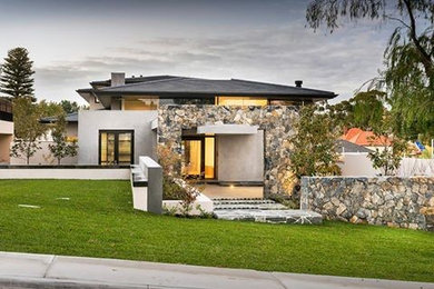 Design ideas for a contemporary house exterior in Perth.