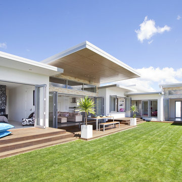 The Lake House - Creative Space Architectural Design