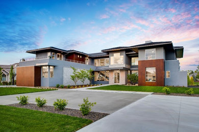 Example of a minimalist exterior home design in Boise