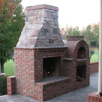 The Riley Family Wood Fired Brick Pizza Oven & Fireplace Combo in Kentucky