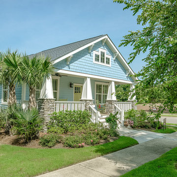 The SEASIDE COTTAGE exterior, parkside