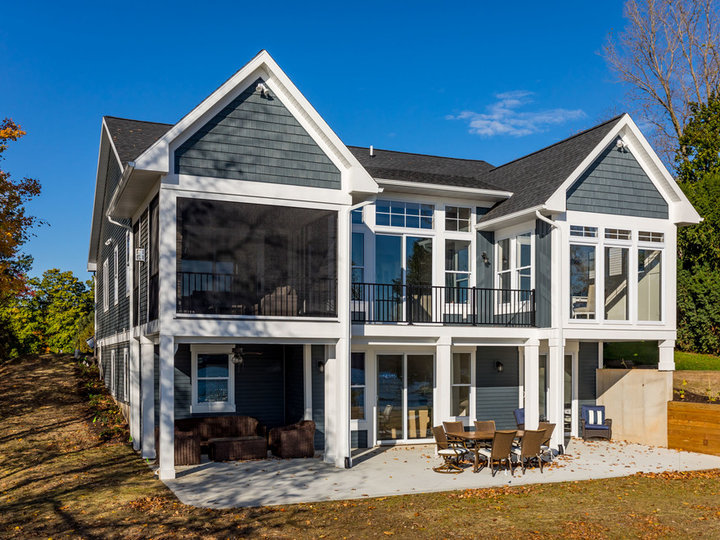 Beach Style Exterior - Exterior
