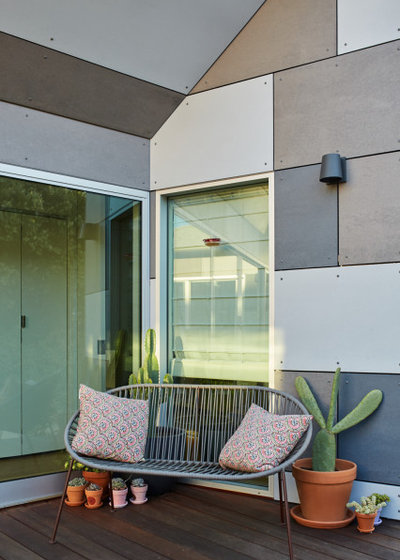 Modern Exterior by Lewis / Schoeplein architects