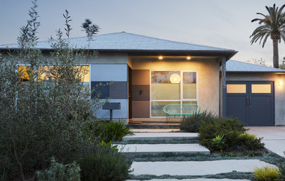 Houzz Tour: Playful Modern Makeover for a 1950 Bungalow