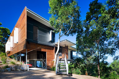 Trendy exterior home photo in Sunshine Coast