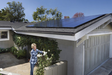 Trendy exterior home photo in Orange County