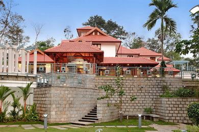 Traditional Bungalow In Kozhikode / Calicut