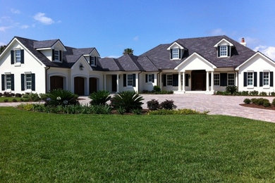 Inspiration for a timeless exterior home remodel in Jacksonville