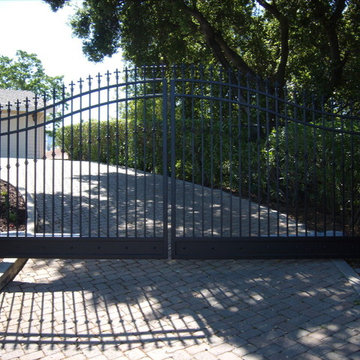 Traditional Swing Gate