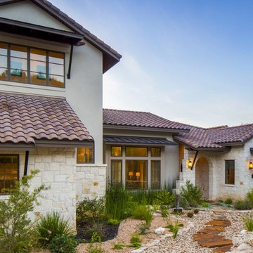 Transitional Farmhouse