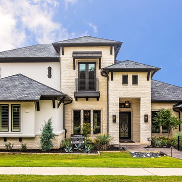 Transitional in Colleyville