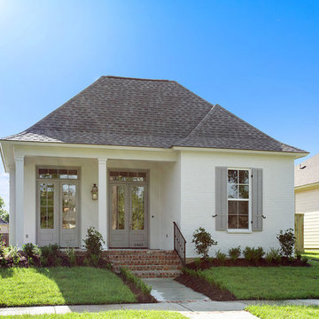 Transitional Style Home in Audubon Square