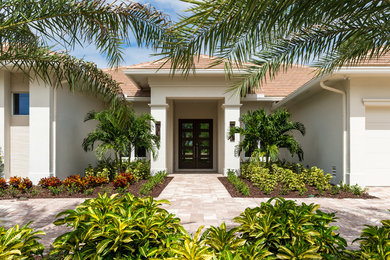 Inspiration for a tropical exterior home remodel in Miami