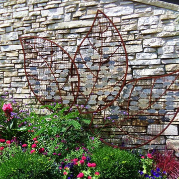 Tribute Trellis at Olbrich Botanical Gardens