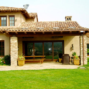 tuscan, stone, flagstone motorcourt