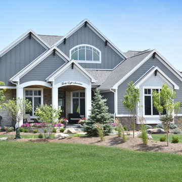 Urbandale, IA - Exterior Detailing & Color - Eclectic