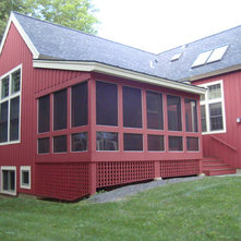 Farmhouse Exterior Vermont Cottage