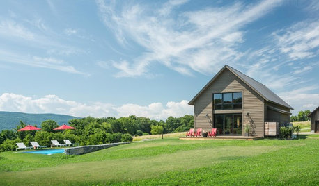 Houzz Tour: New Barn Home for a Simpler Life in Vermont